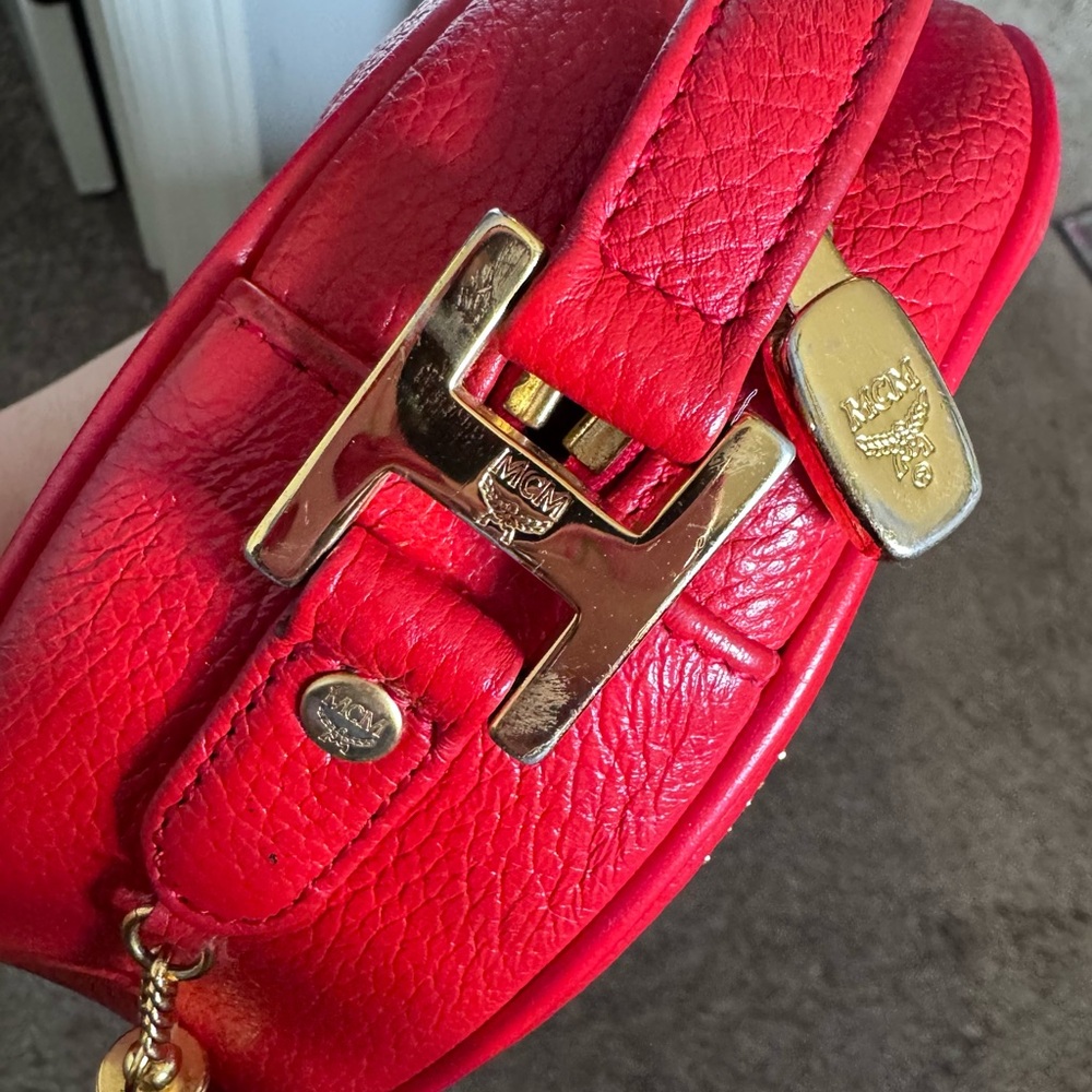 Vintage MCM tambourine crossbody bag - Picture 5 of 9